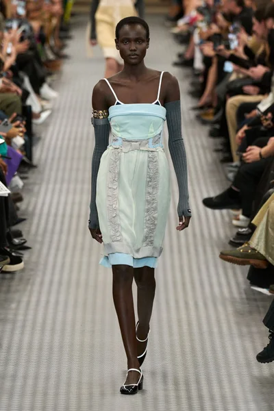 Look 65